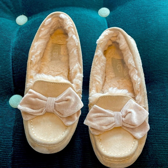 UGG Shoes - Ugg slippers